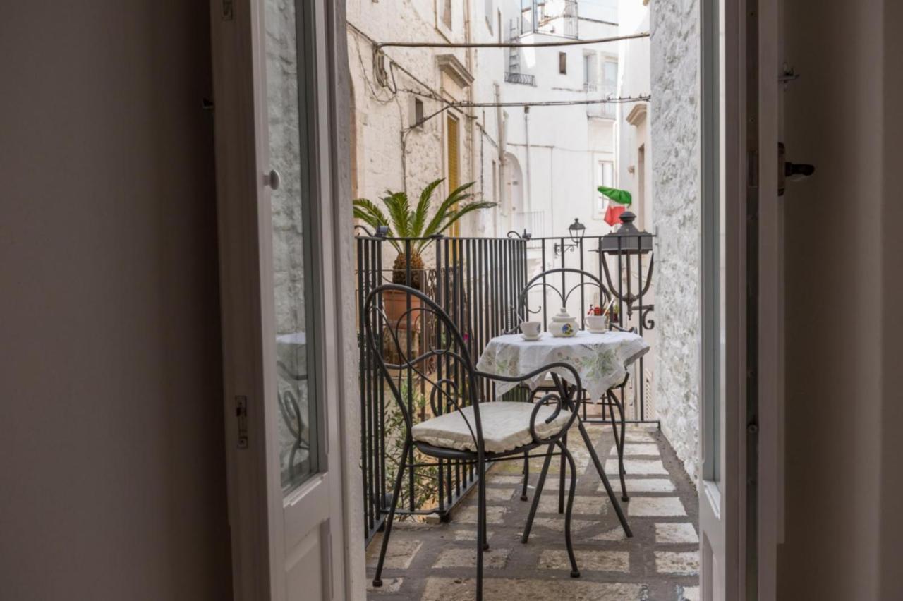 Da Concavo E Convesso Bed & Breakfast Locorotondo Bagian luar foto